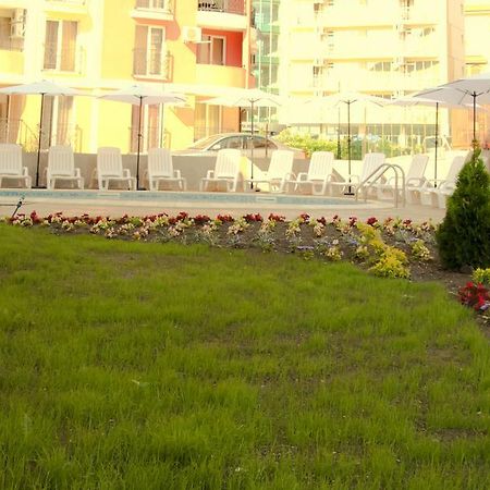 Sunflower Complex Pantai Sunny Bagian luar foto