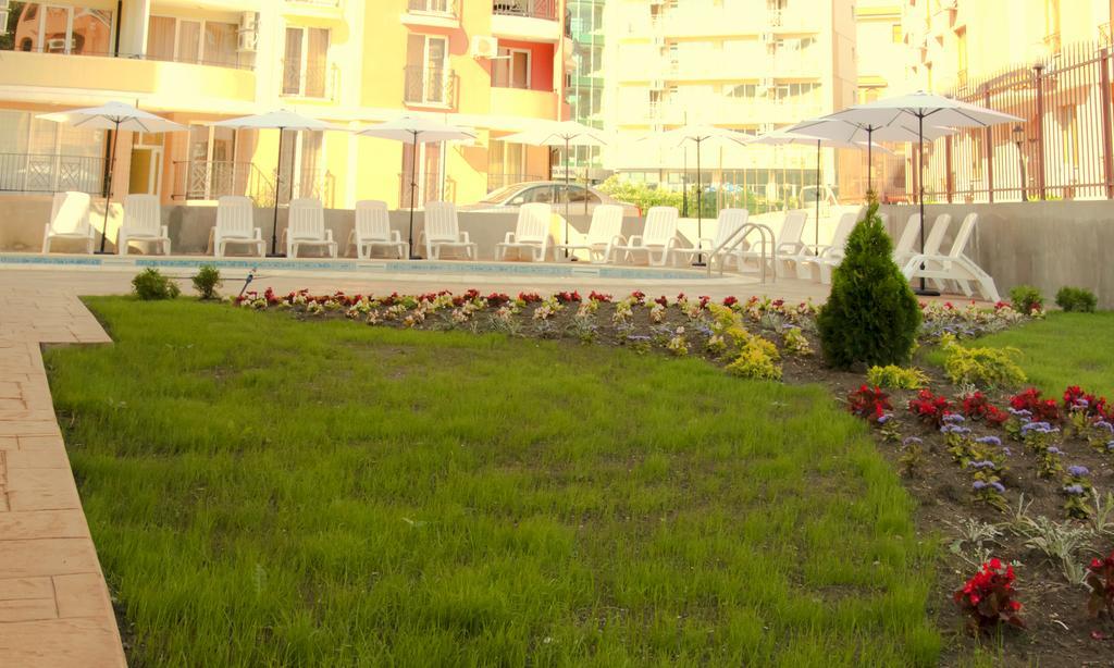 Sunflower Complex Pantai Sunny Bagian luar foto
